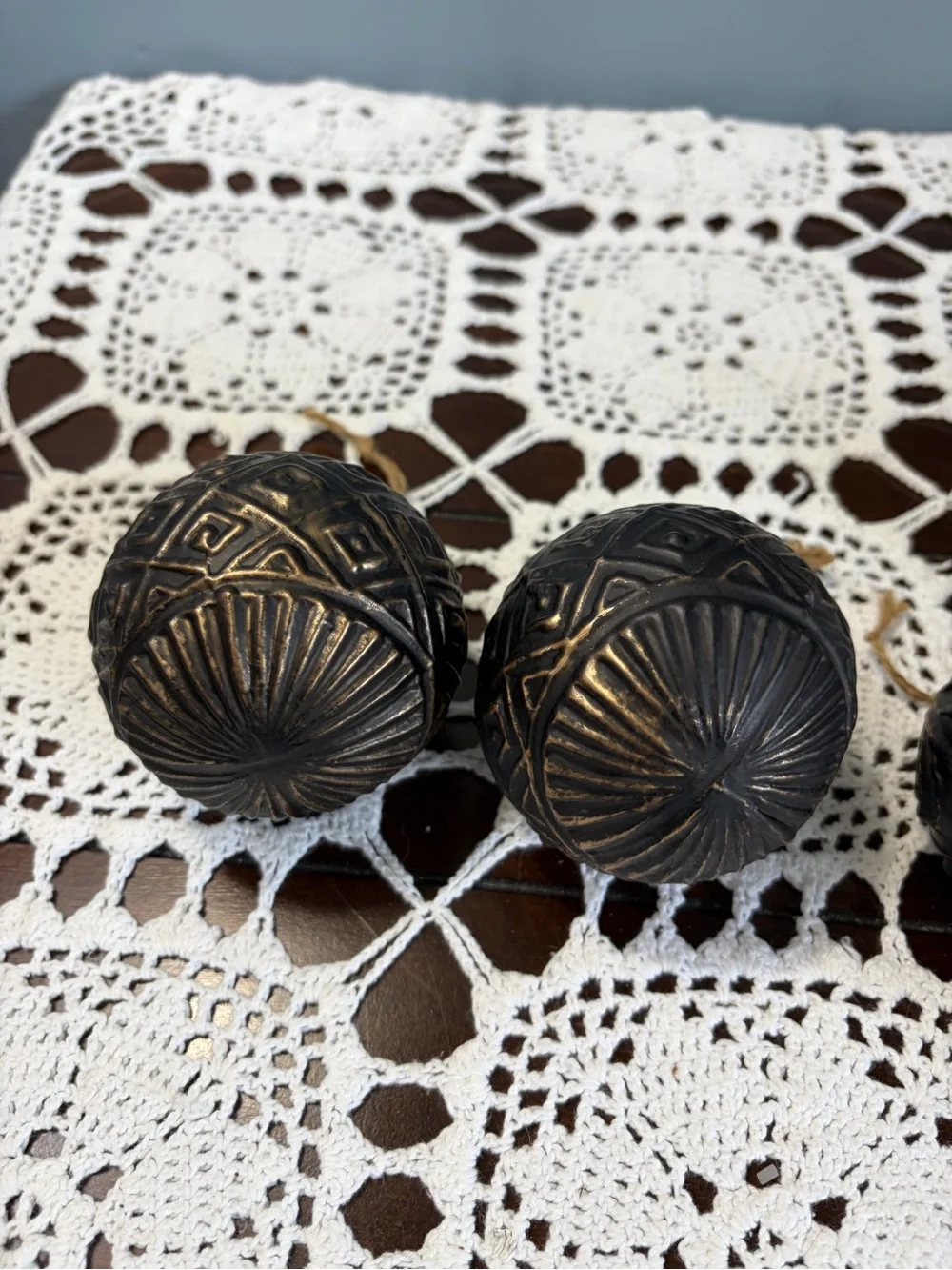 Lenox Black and Gold Vintage Style Sculpted Holiday Ornament Set, 6-Pack